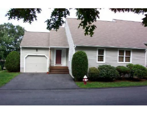 Unit for sale at 104 Laurelwood, Hopedale, MA 01747