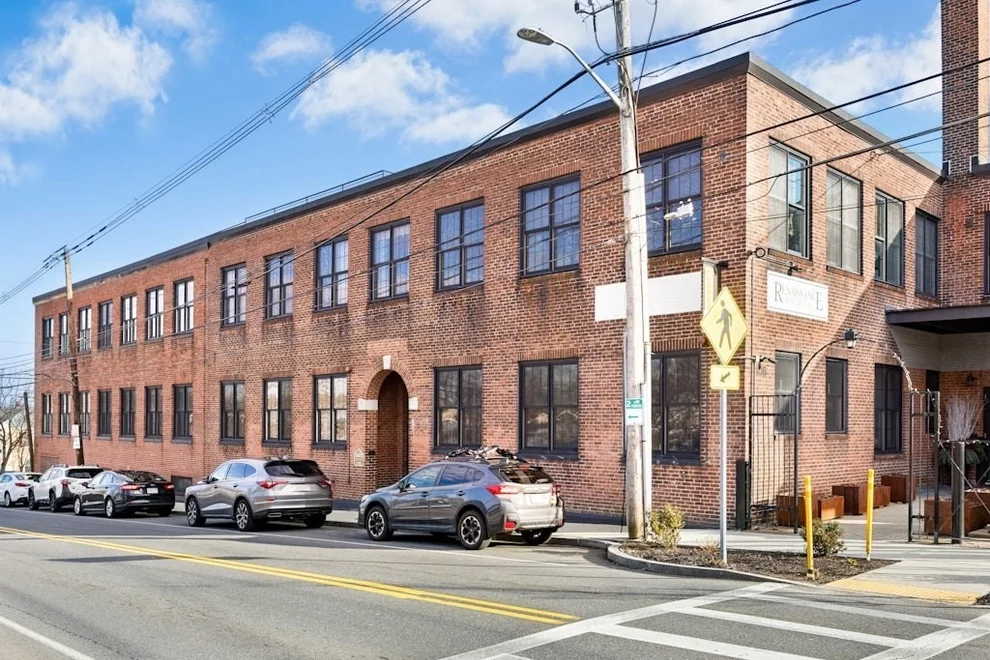 Unit for sale at 406 Lincoln Street, Marlborough, MA 01752
