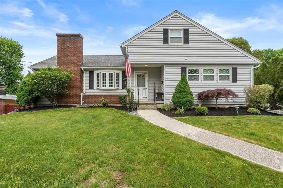 Unit for sale at 32 Oak St, Stoneham, MA 02180