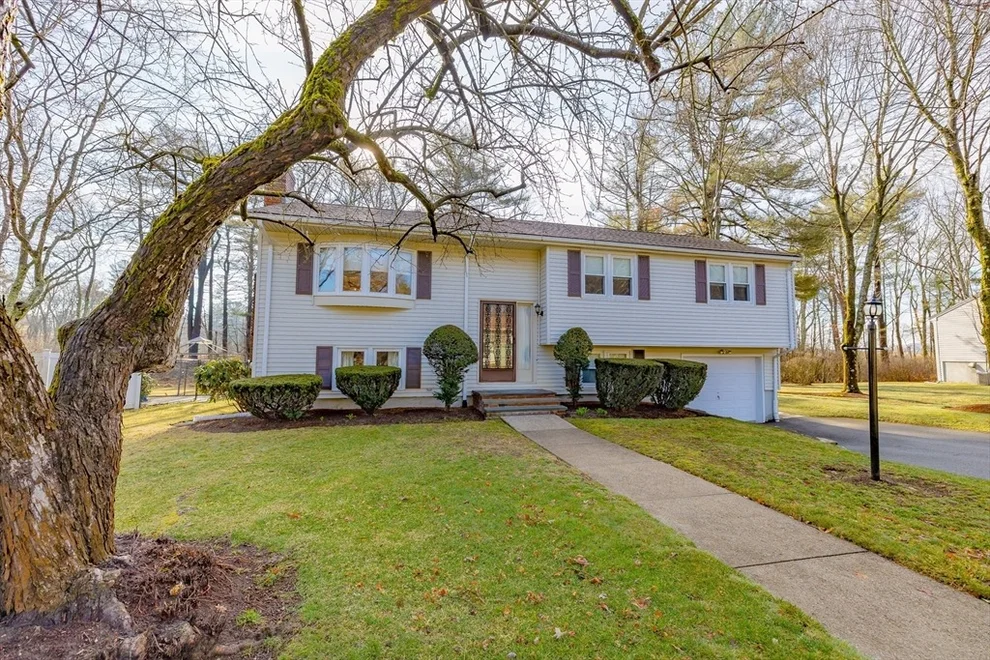 Unit for sale at 11 Fowler Ter, Burlington, MA 01803