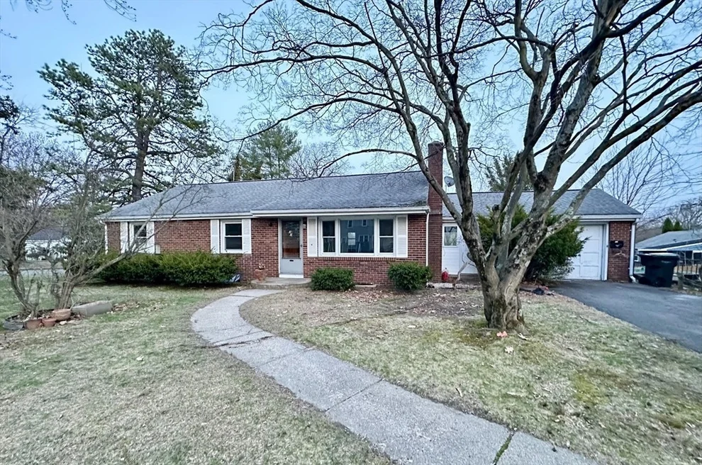 Unit for sale at 137 Carroll St, Springfield, MA 01108