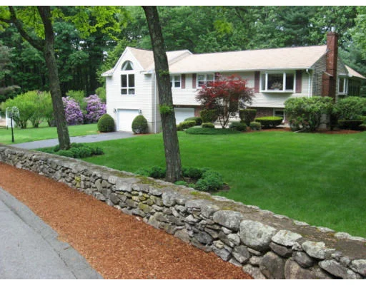Unit for sale at 14 Edgar Rd, Billerica, MA 01821