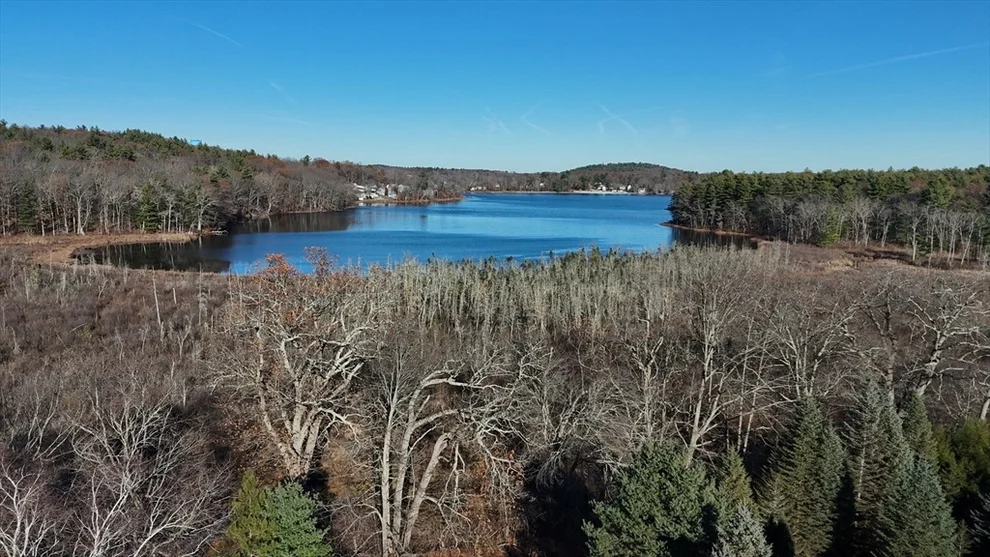 Unit for sale at 146 Tahattawan Rd, Littleton, MA 01460