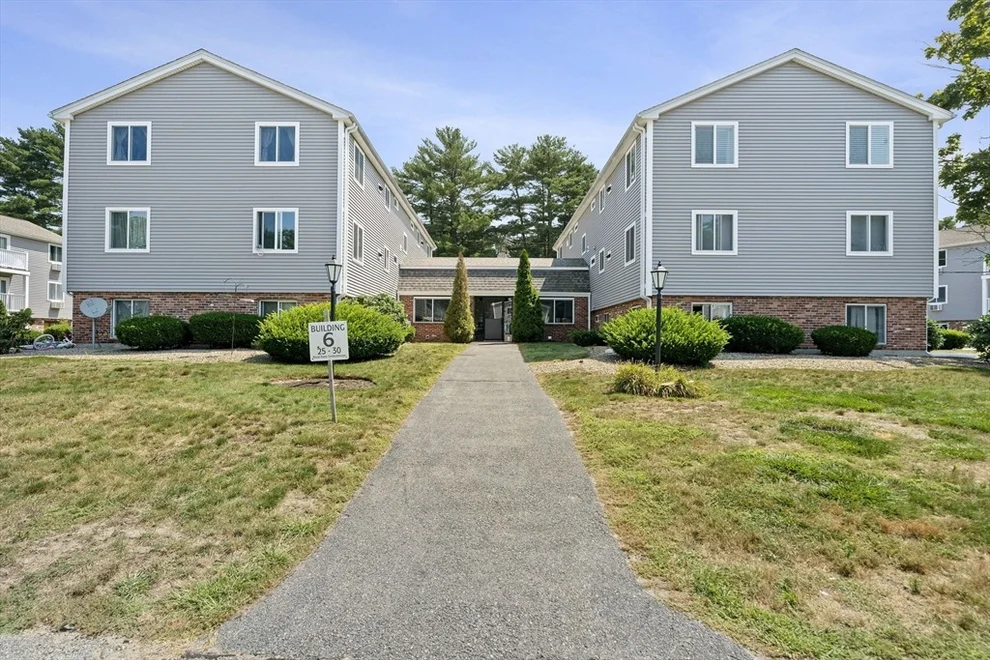 Unit for sale at 6 Royal Dane Dr, Marshfield, MA 02050