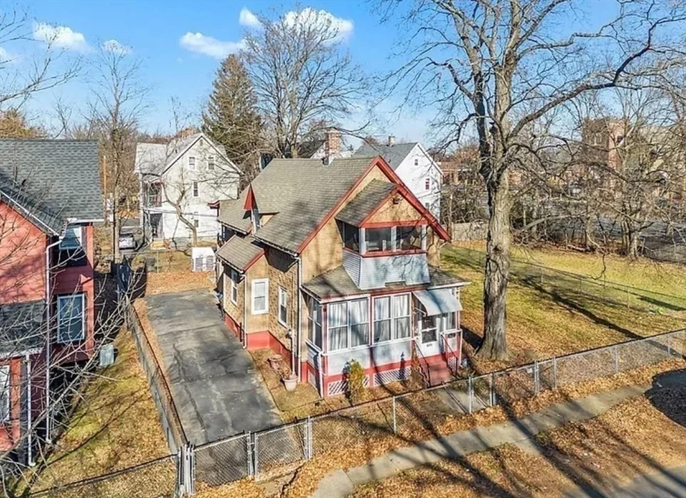Unit for sale at 118 Quincy St, Springfield, MA 01109
