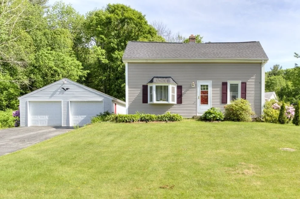 Unit for sale at 57 Charlton St, Leicester, MA 01542