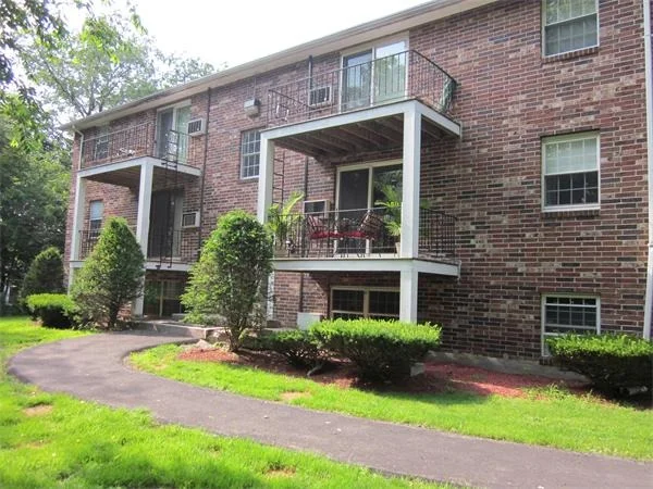 Unit for sale at 12 Walker Rd, North Andover, MA 01845