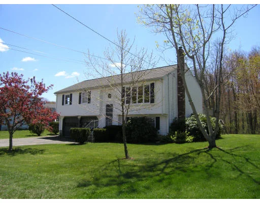 Unit for sale at 5 Annie J Cir, Milford, MA 01757