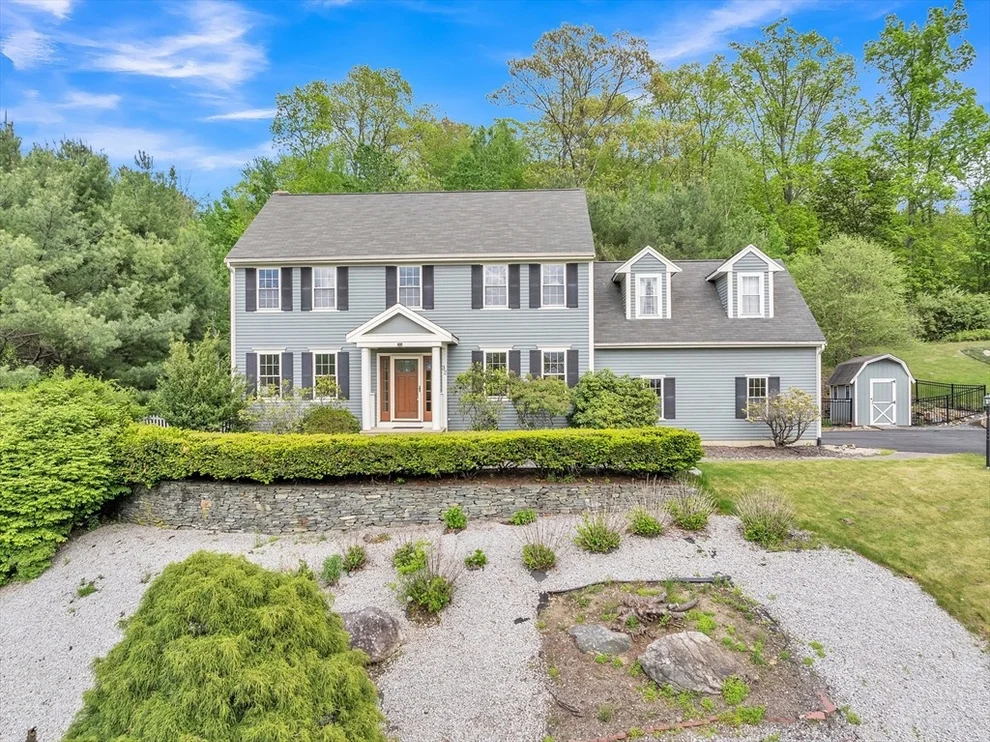 Unit for sale at 32 Westview Ave, Shrewsbury, MA 01545