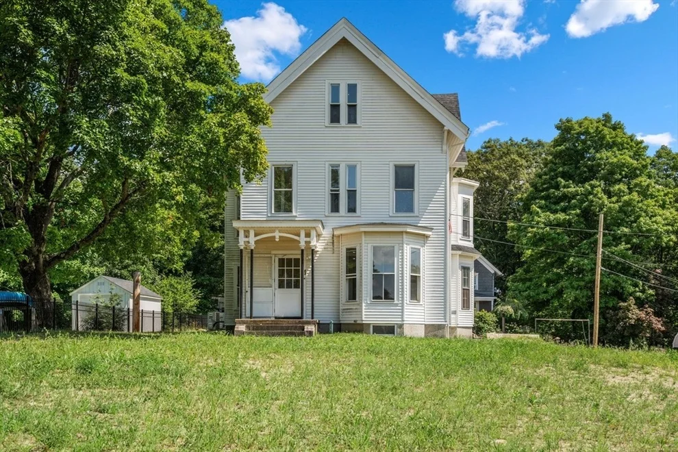 Unit for sale at 83 Oak Street, Uxbridge, MA 01569
