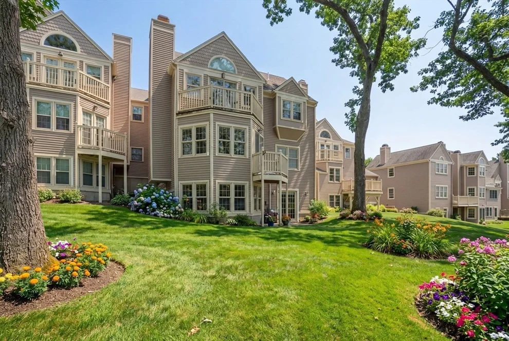 Unit for sale at 7 Ocean Woods Dr, Duxbury, MA 02332