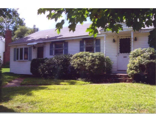 Unit for sale at 3 Arrowhead Ave, Auburn, MA 01501