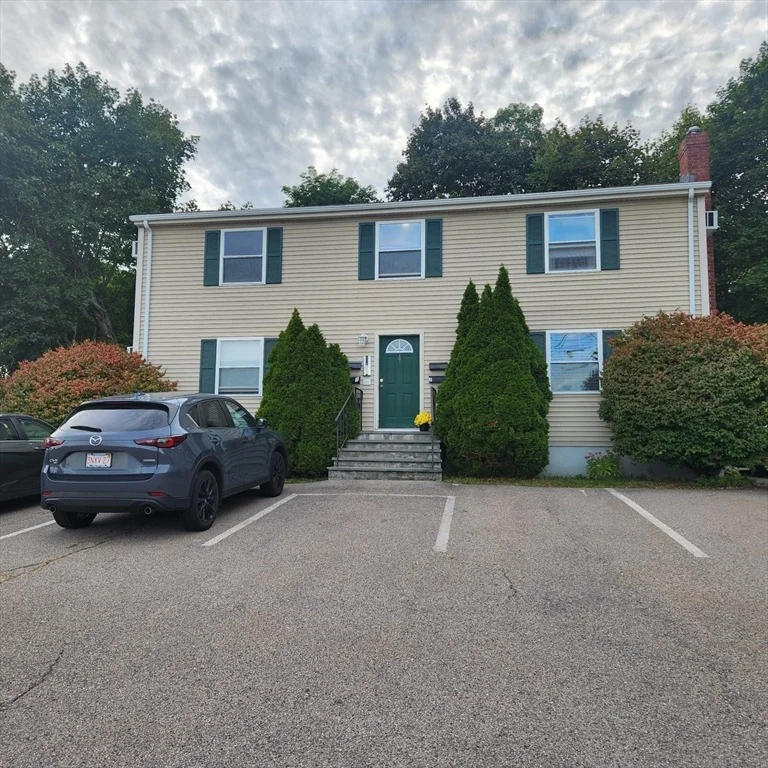 Unit for sale at 4 Mclaughlin St, Framingham, MA 01701