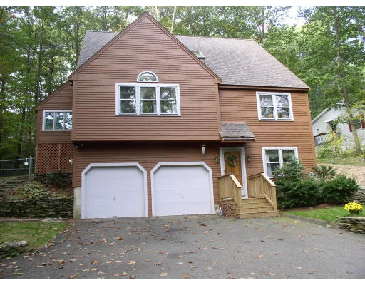 Unit for sale at 133 Betty Spring Rd, Gardner, MA 01440
