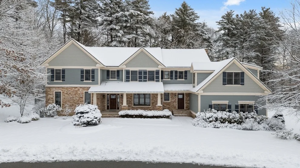 Unit for sale at 18 Evergreen Ln, Topsfield, MA 01983