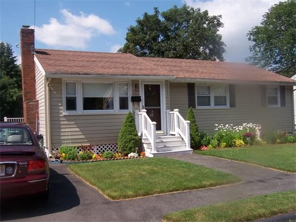Unit for sale at 6 Pulver Drive, Peabody, MA 01960