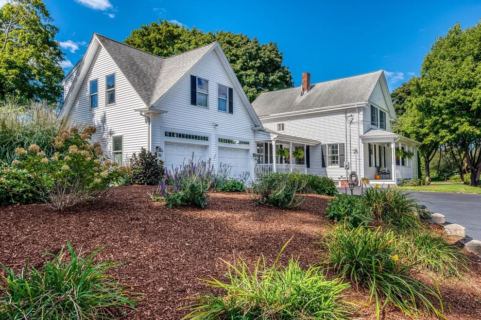 Unit for sale at 116 North Avenue, Attleboro, MA 02703