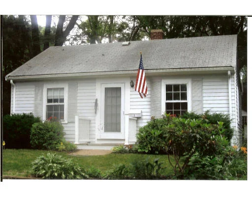 Unit for sale at 3 Howe Street, Hingham, MA 02043