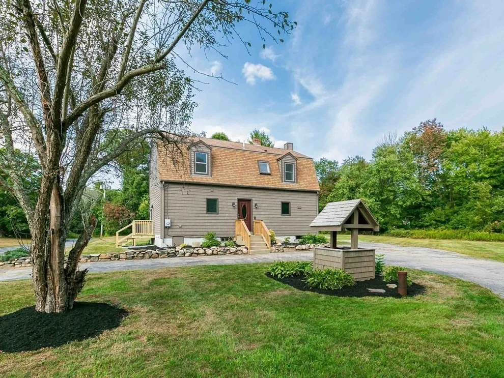 Unit for sale at 295 Lake St, Bellingham, MA 02019
