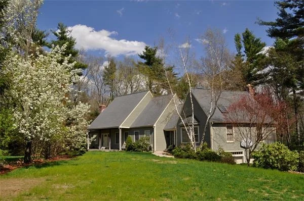 Unit for sale at 12 Old Town Rd, Walpole, MA 02081