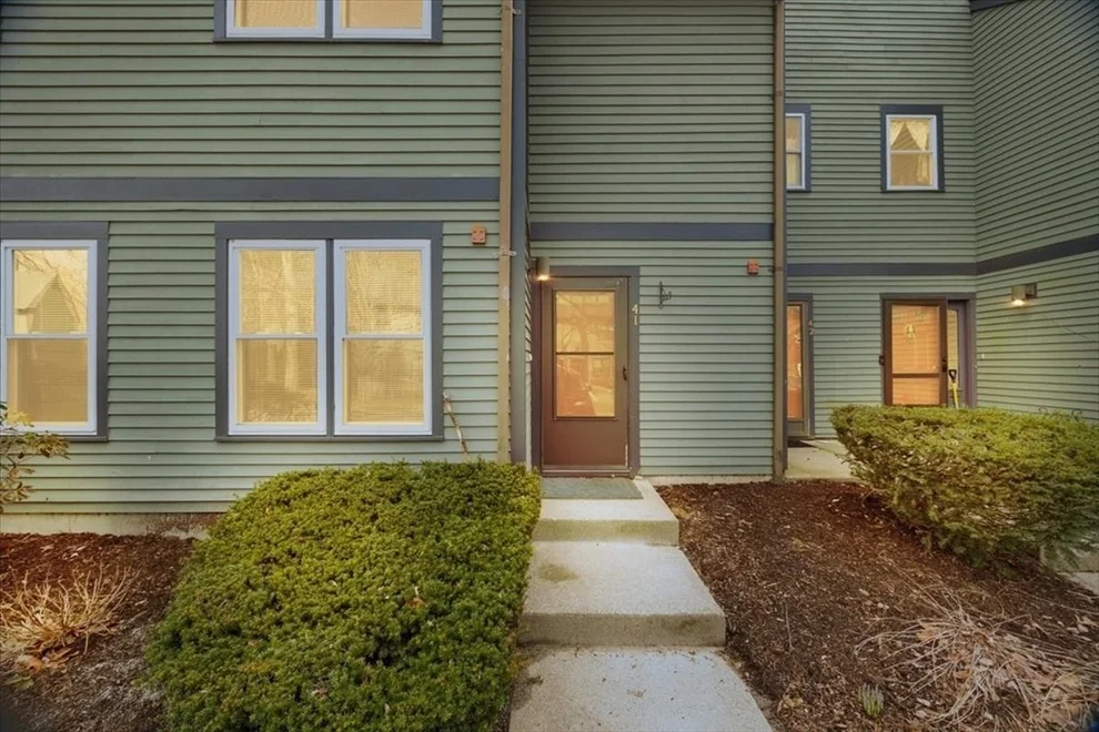 Unit for sale at 110 Dean St, Taunton, MA 02780