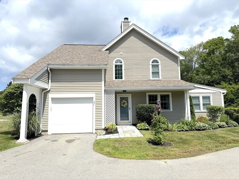 Unit for sale at 9 Ipswich Woods Dr, Ipswich, MA 01938