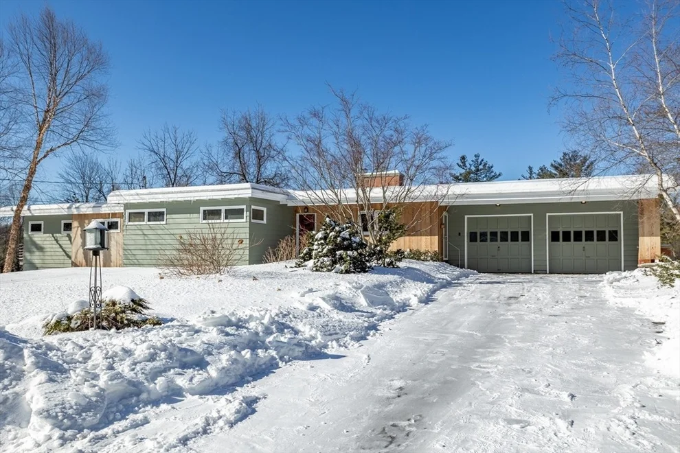 Unit for sale at 32 Skylark Ln, Lunenburg, MA 01462
