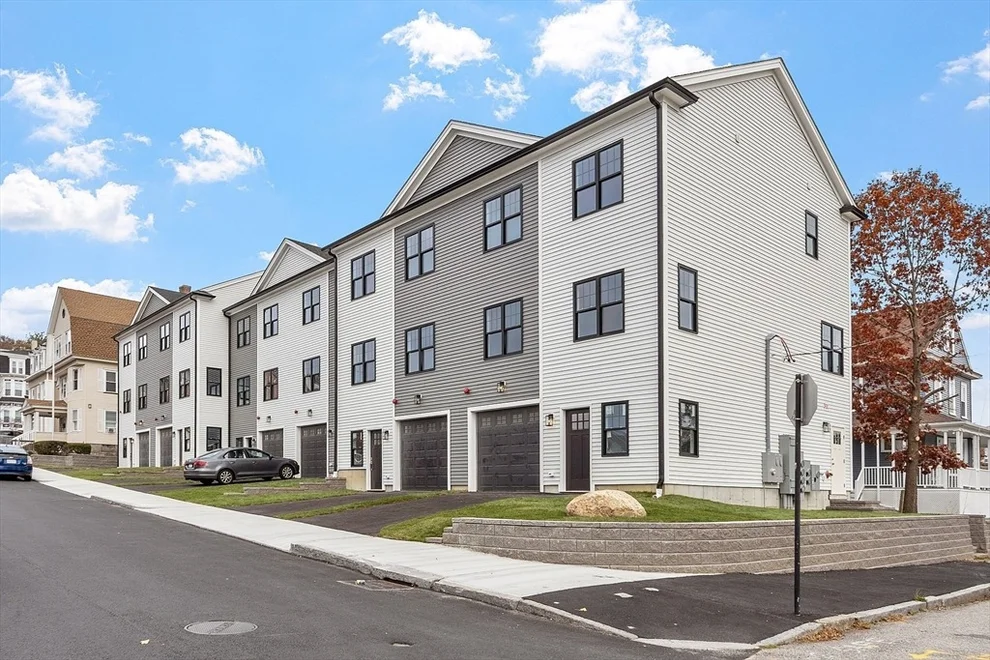 Unit for sale at 10 Windsor Street, Worcester, MA 01605