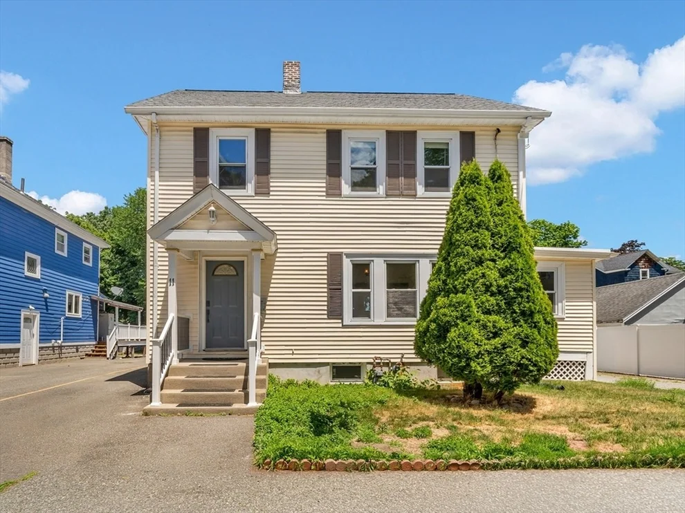 Unit for sale at 11 North Warren St, Woburn, MA 01801