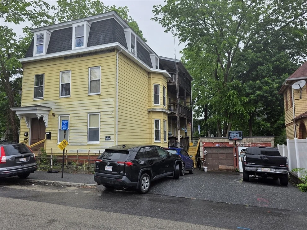 Unit for sale at 4 Home St, Worcester, MA 01609