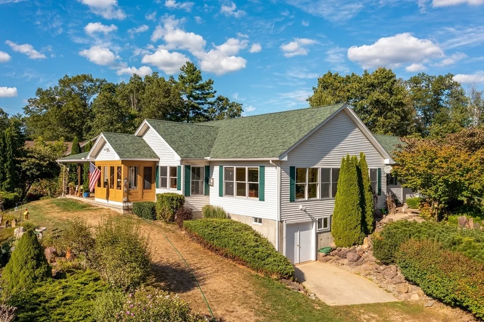Unit for sale at 21 Old County Road, Southampton, MA 01073