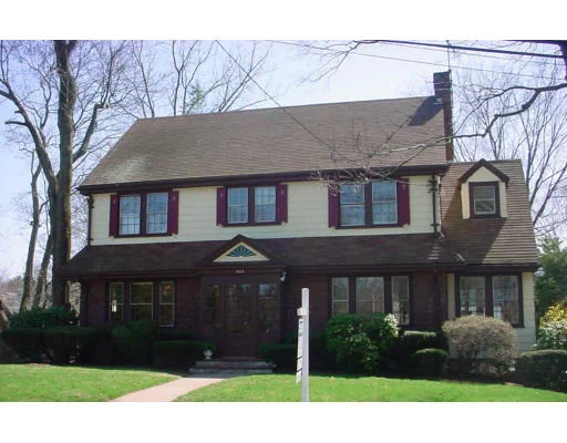 Unit for sale at 404 Ward St, Newton, MA 02459
