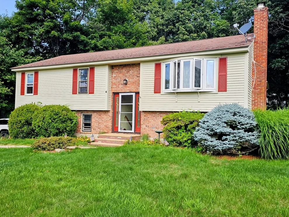Unit for sale at 4 Sycamore Dr, Rutland, MA 01543