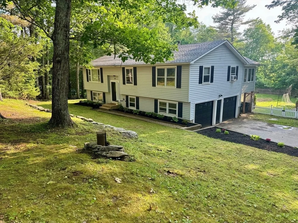 Unit for sale at 150 Podunk Rd, Sturbridge, MA 01566