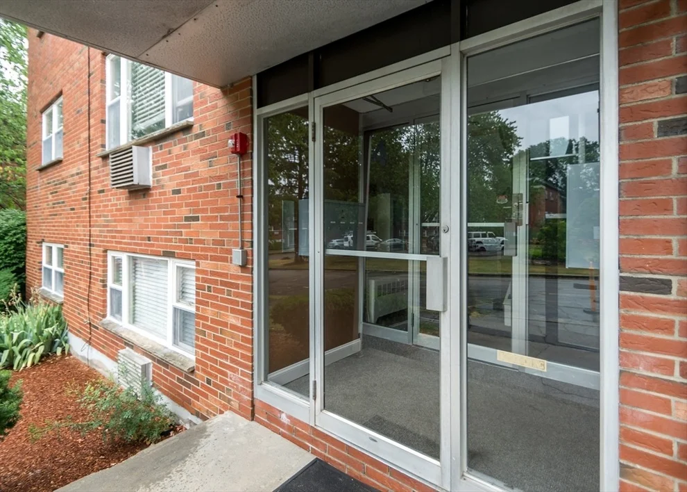 Unit for sale at 1105 Lexington St, Waltham, MA 02452