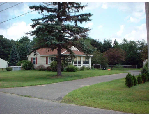 Unit for sale at 11 Holland Drive, East Longmeadow, MA 01028
