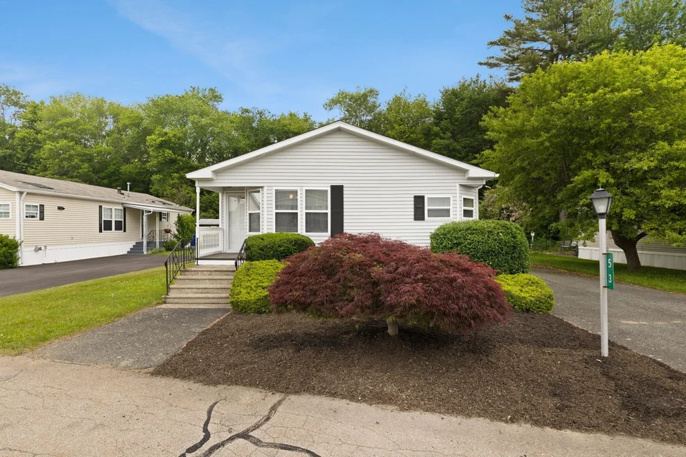 Unit for sale at 193 Tremont, Taunton, MA 02780