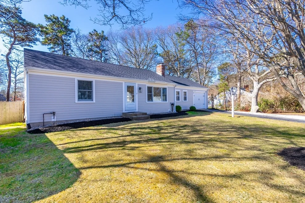 Unit for sale at 17 Swift Brook Rd, Yarmouth, MA 02664