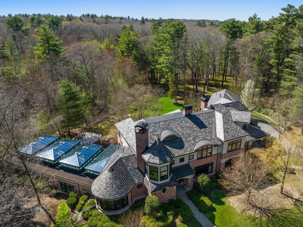 Unit for sale at 3 Idlewile Lane, Weston, MA 02493