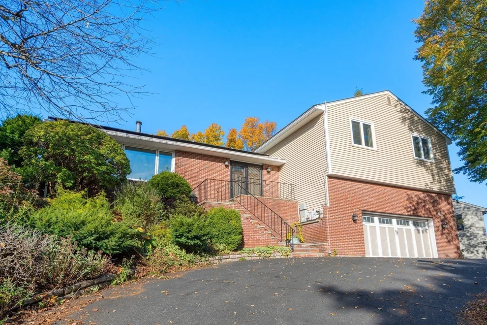 Unit for sale at 5 Pebble Place, Stoneham, MA 02180