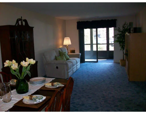 Unit for sale at 7 Greenbriar Drive, North Reading, MA 01864