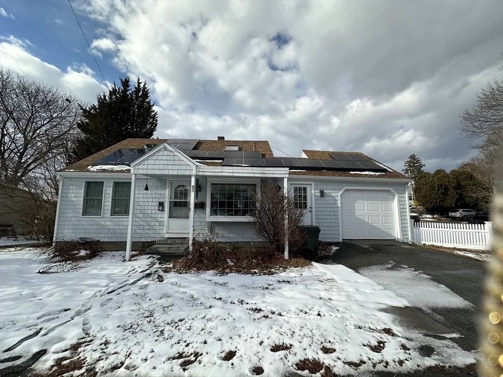 Unit for sale at 85 Kernwood Ave, Beverly, MA 01915