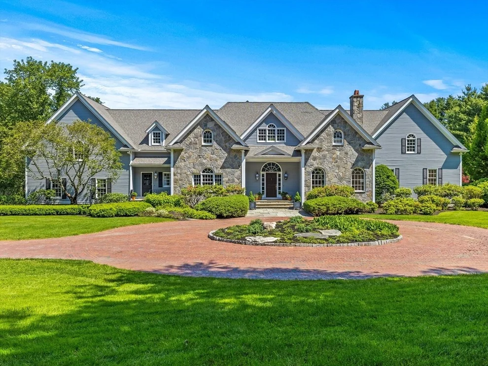 Unit for sale at 21A Farm St, Dover, MA 02030