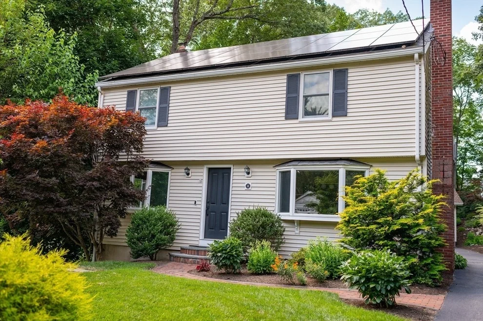 Unit for sale at 14 Pinewood Ave, Natick, MA 01760