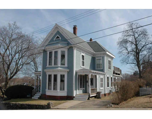 Unit for sale at 6C Wells Ave, Amesbury, MA 01913