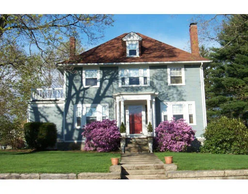 Unit for sale at 86 South Main Street, Uxbridge, MA 01569