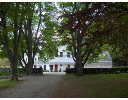 Unit for sale at 10 Miles River Road, Hamilton, MA 01982
