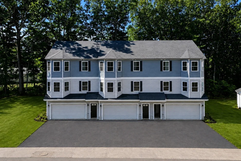 Unit for sale at 299 Quincy St, Building 2, Holbrook, MA 02343