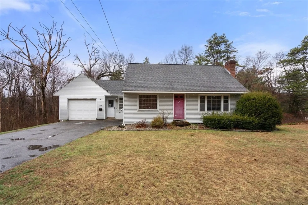 Unit for sale at 1156 Thorndike St, Palmer, MA 01069
