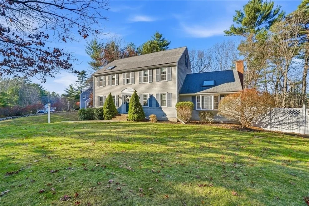 Unit for sale at 33 First Parish Ln, Hanover, MA 02339